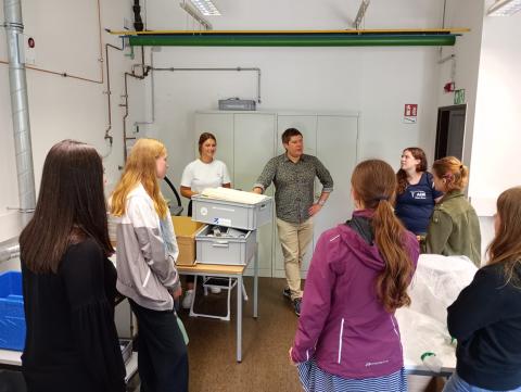 Paula Heitmann and Professor Gundlach unpack new parts for her experiments. Paula works in the cryo-laboratory to understand how comets collected ice in the early Solar System.